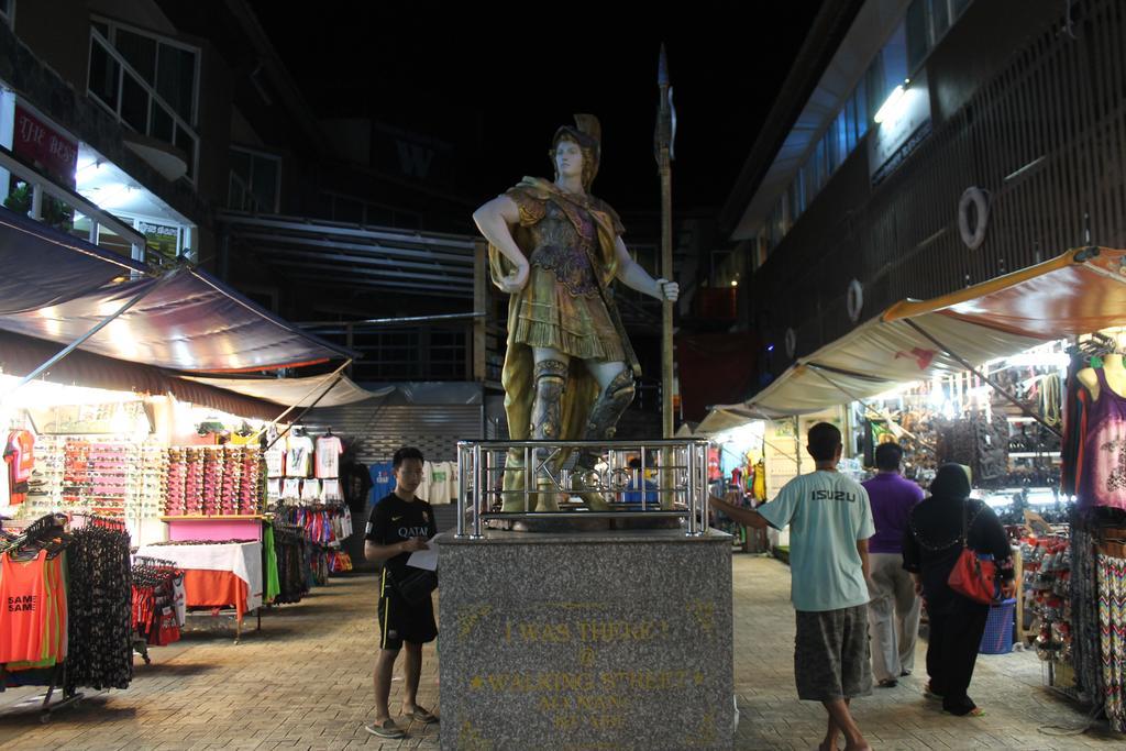 Baywatch Boutique Hotel Ao Nang ク ラビ エクステリア 写真